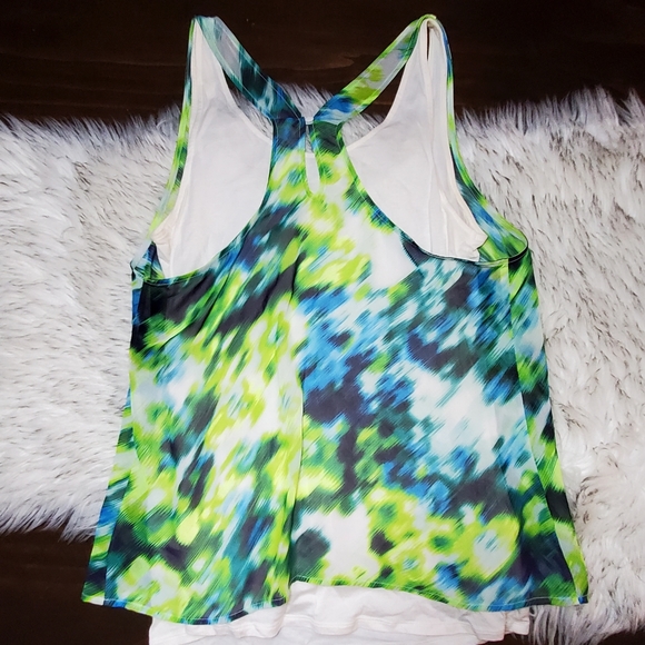 Express Vibrant Pixelated Watercolor Tank - Picture 5 of 6